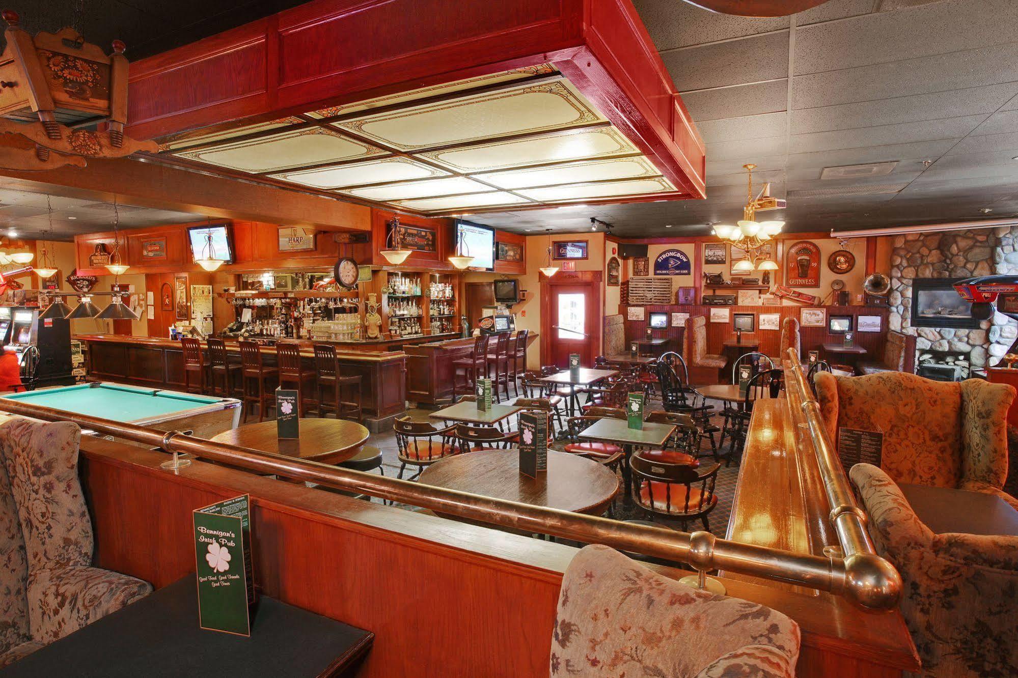 Tropical Inn - North Battleford Bagian luar foto