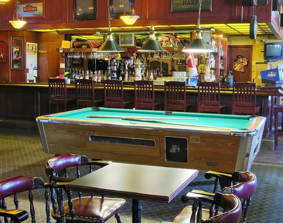 Tropical Inn - North Battleford Bagian luar foto